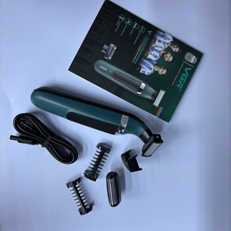 محتویات بسته ماشین اصلاح بدن و صورت VGR V-393 در لومینو قشم