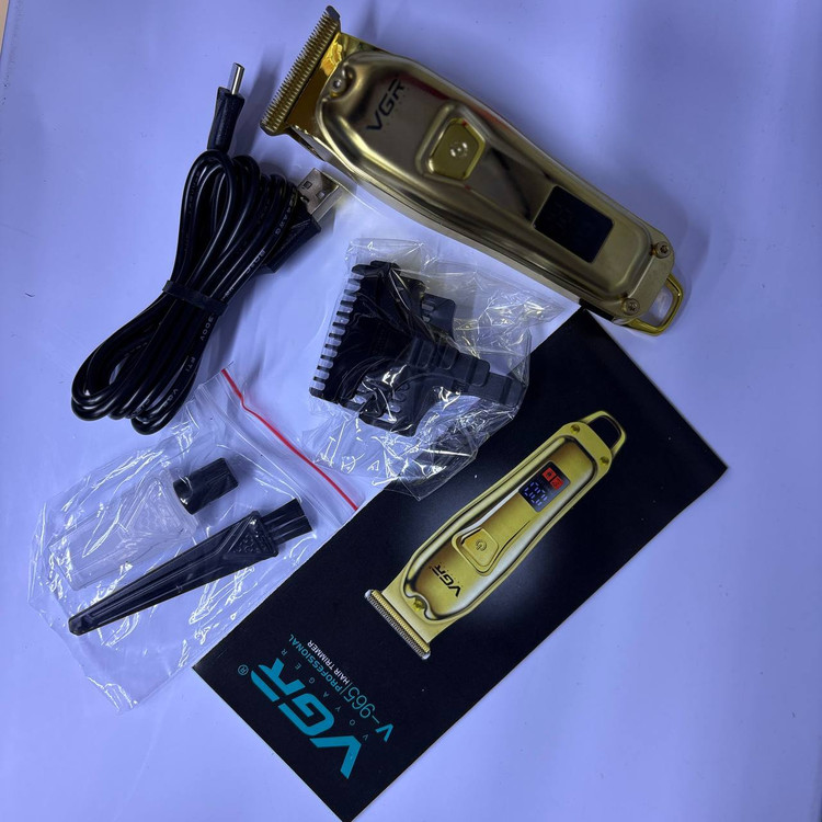 لومینو قشم - ماشین اصلاح VGR V-965 به همراه لوازم جانبی
